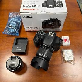 Canon 600D + 2 obiettivi + 2 batterie
