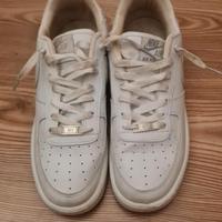 Scarpe da ginnastica bianche Nike da uomo