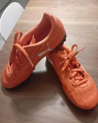 Scarpe da calcio n. 32