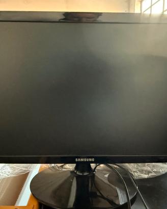 Monitor e pc completo