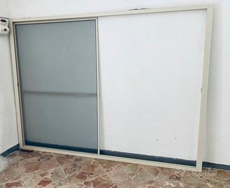 Infisso in alluminio misura 300 x 220.