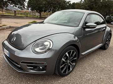 VW Maggiolino 2.0 TDI 110CV 2017 Cerchi 19