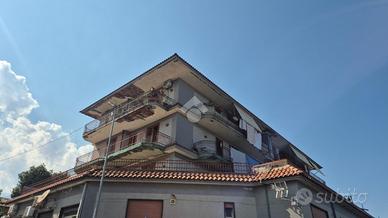 4 LOCALI A SANTA VENERINA
