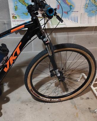Mountain bike VKT taglia L