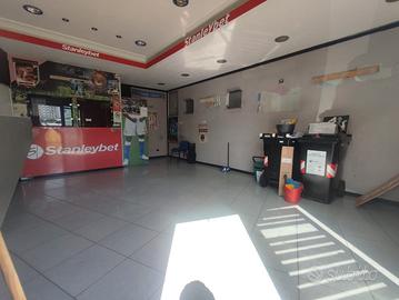 Locale 50 mq. pressi Michelangelo/V.le Regione