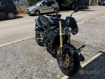 Triumph Street Triple