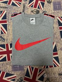 T-shirt Nike Repeat Originale