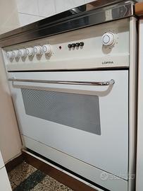 Cucina Professionale a 5 fuochi 