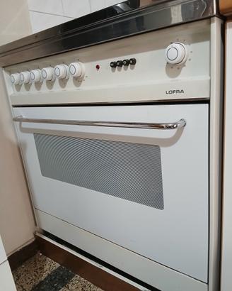 Cucina Professionale a 5 fuochi 