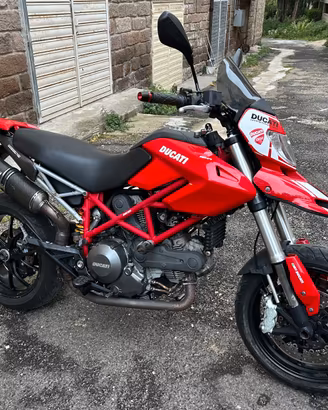 Ducati Hypermotard 796 - 2010