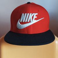 Cappello con visiera Nike 