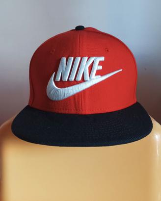 Cappello con visiera Nike 
