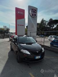 Lancia Ypsilon 1.0 FireFly 5 porte S&S Hybrid Ecoc