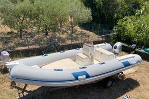 Gommone GEB 5,70 m con Honda BF60 4T 998 cc