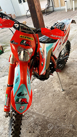 Moto Enduro KTM 350