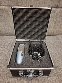 AKG PERCEPTION 400 (Prima Serie 2006)