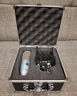 AKG PERCEPTION 400 (Prima Serie 2006)