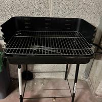 Barbecue a carbonella portatile