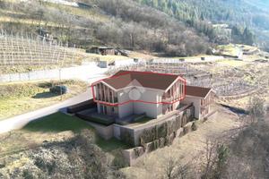 4 LOCALI A SPORMAGGIORE