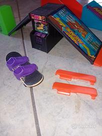 Skateboard finger