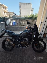  Honda Africa Twin 1100 - Come nuova