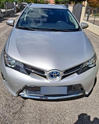 TOYOTA Auris Touring Sports (Station Wagon) 1.8 Hy