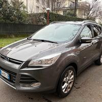 Ford Kuga 2.0 TDCI 140 CV 4WD Powershift Business