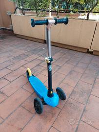 Monopattino a 3 ruote per bambini