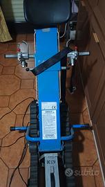 Cingolato per carrozzina anziani