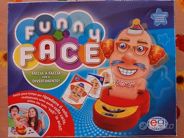 FUNNY FACE GIOCO CLOWN