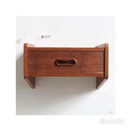 Comodino sospeso