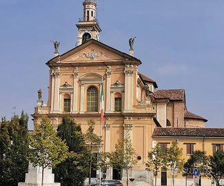 Quadrilocale CON GARAGE E GIARDINO PRIVATO
