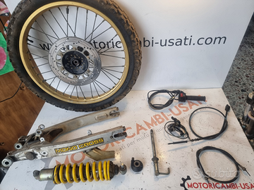 Vari ricambi Yamaha tenere 600 34l e 55w