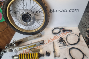 Vari ricambi Yamaha tenere 600 34l e 55w