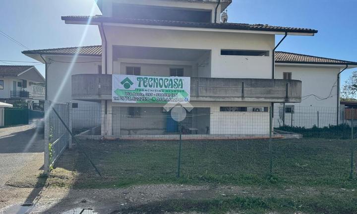 MONOLOCALE A MINTURNO