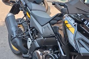 RARA SUZUKI VSTROM 1050 XT KM 20000 IN GARANZIA