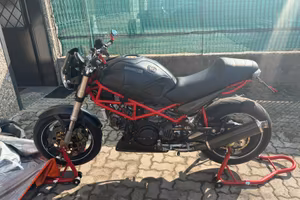 Monster 900