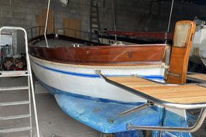 Gozzo napoletano aprea 40cv con Posto Barca