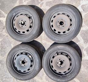 Cerchi in acciaio 15 pollici 5 fori