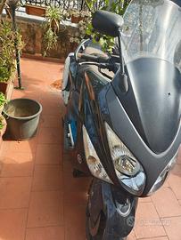 Yamaha Tmax 