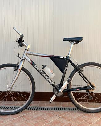 Specialized HardRock 26