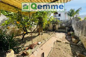 CASA INDIPENDENTE CON GIARDINO