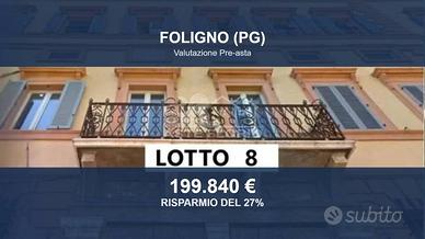 Immobile in asta di 159 m² con box auto a Foligno