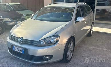 Volkswagen Golf Variant 1.6 TDI DPF Comf. BlueMoti