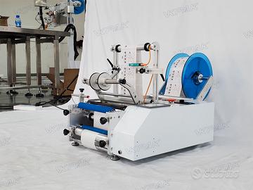 Etichettatrice semiautomatica per bottiglie