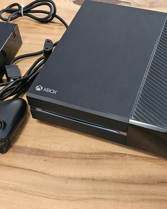 Xbox One + controller originale + cavi