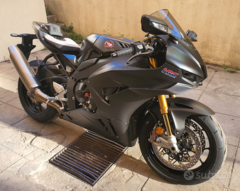 Honda CBR 1000 RR-R SP Carbon Edition 2024