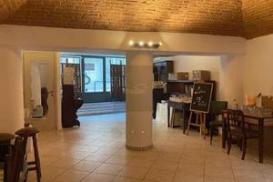 Locale commerciale ristrutturato a Biella