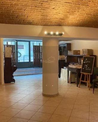 Locale commerciale ristrutturato a Biella