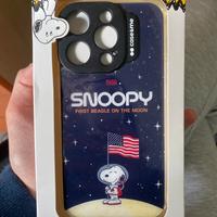 Cover per IPhone 14 Pro a tema Peanuts